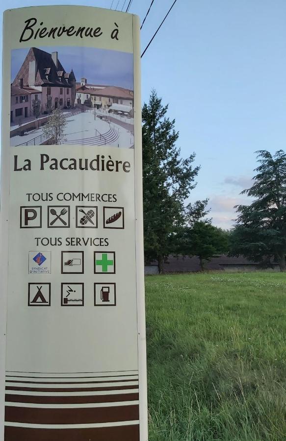 Au Pays D'Angeline Hotel La Pacaudière Eksteriør billede